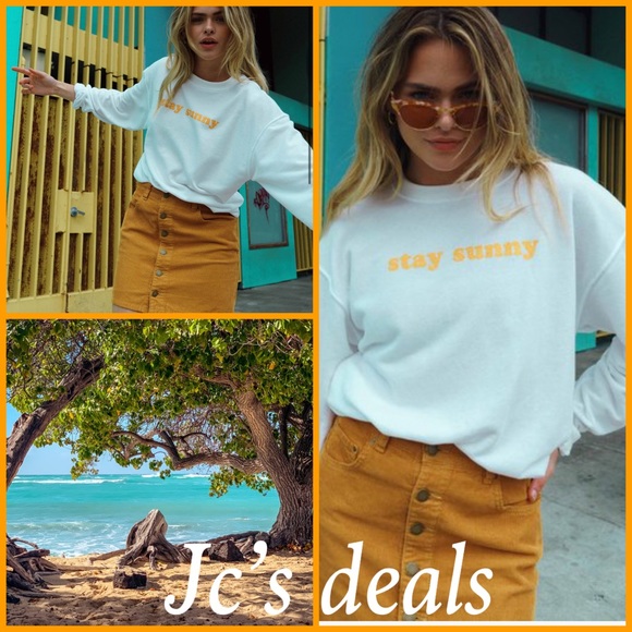 🌻 Billabong women’s stay sunny crew neck 🌻 - Picture 2 of 3
